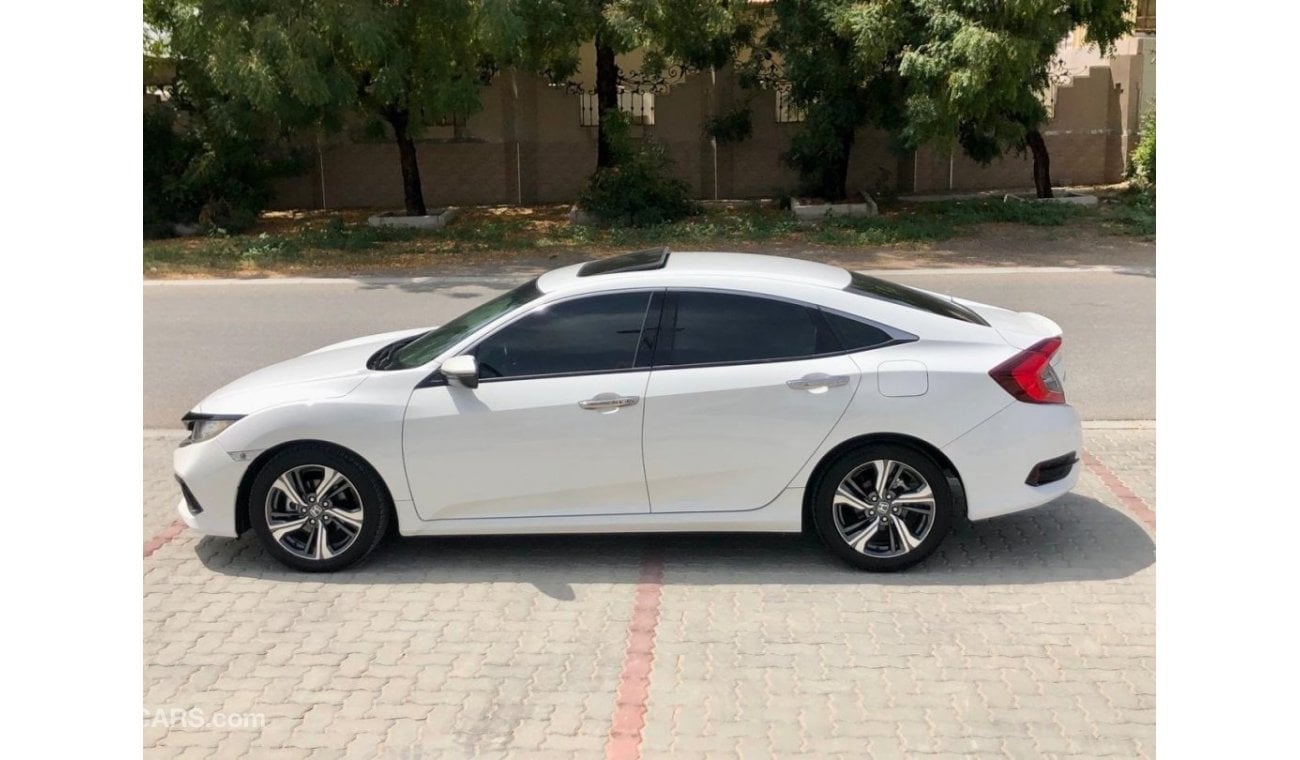 Honda Civic LX HONDA CIVIC 2020 1.6L ,GCC Specs / Sunroof