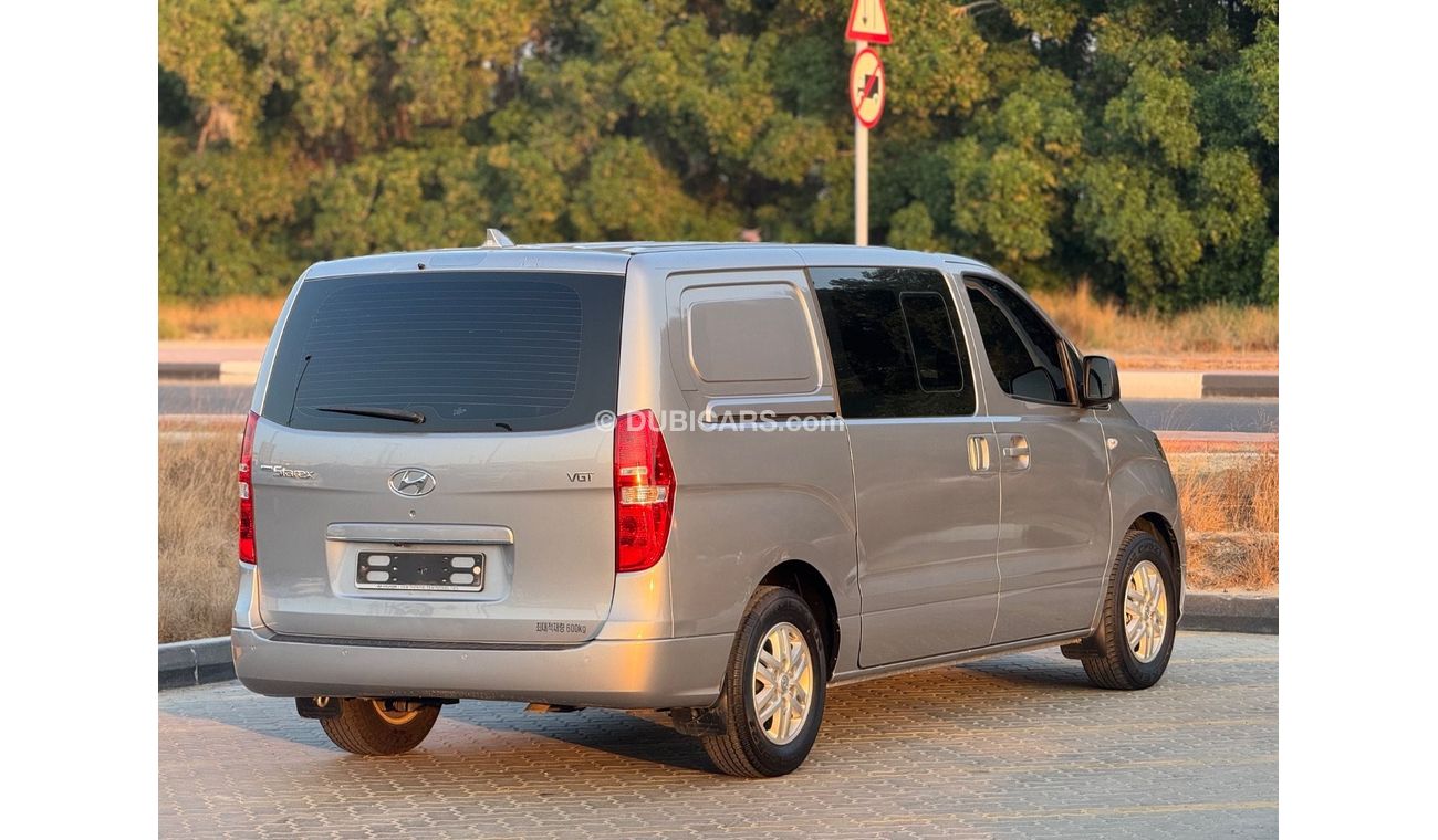 Hyundai H1 Starex