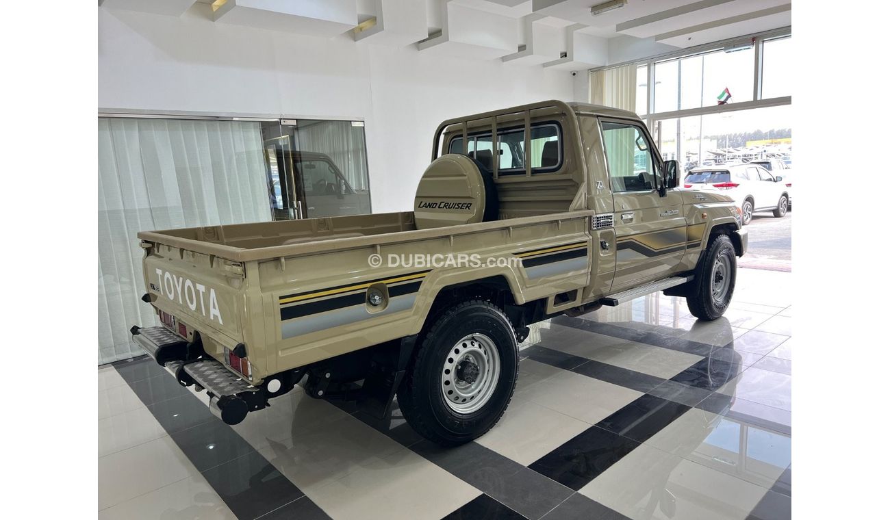 تويوتا لاند كروزر بيك آب PICKUP 70th LX2 4.0L