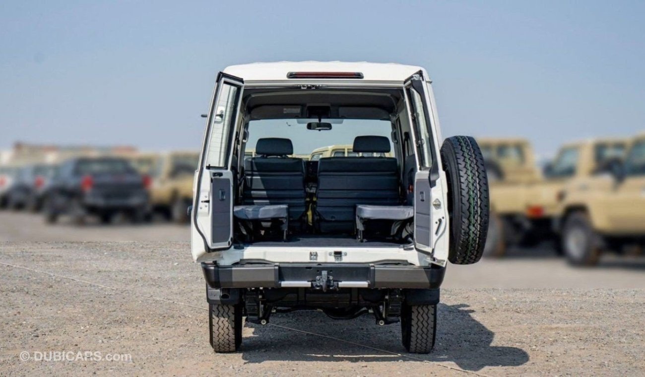 Toyota Land Cruiser Hard Top TOYOTA LAND CRUISER 3 DOORS 4.2L DIESEL MY3024