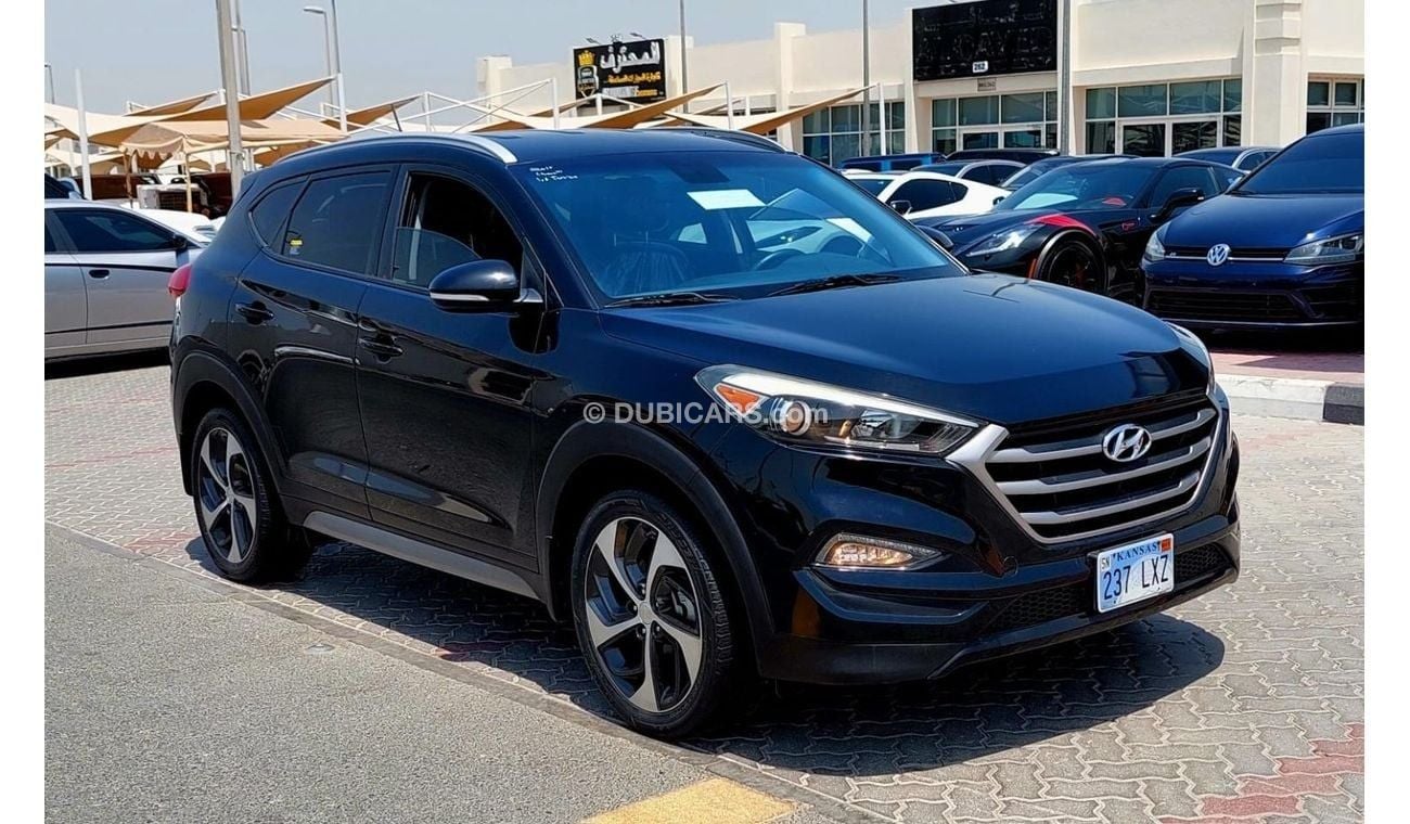 Hyundai Tucson very clean car