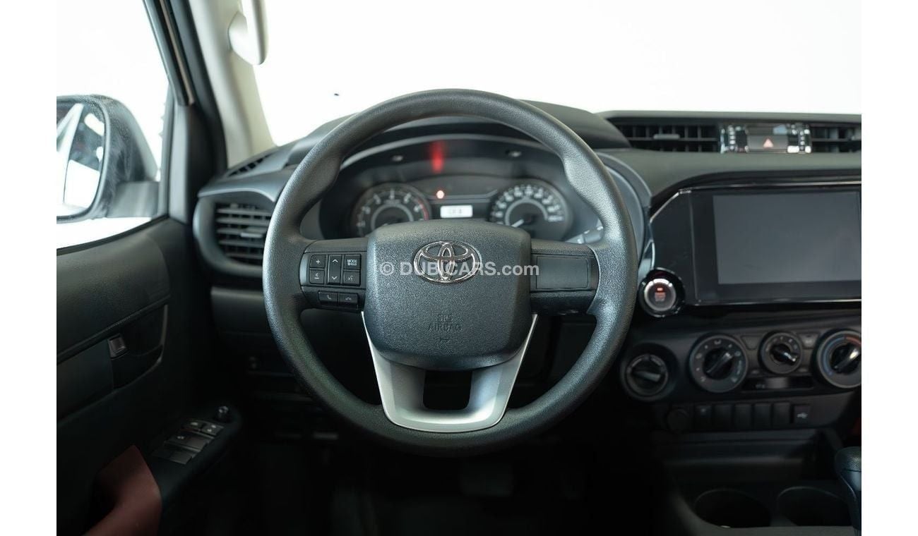 Toyota Hilux TOYOTA HILUX 2.7L  GCC 4WD D/C