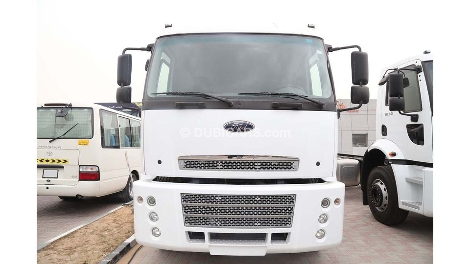 Ford Cargo 1832 DC Ecotorq for sale: AED 150,000. White, 2014