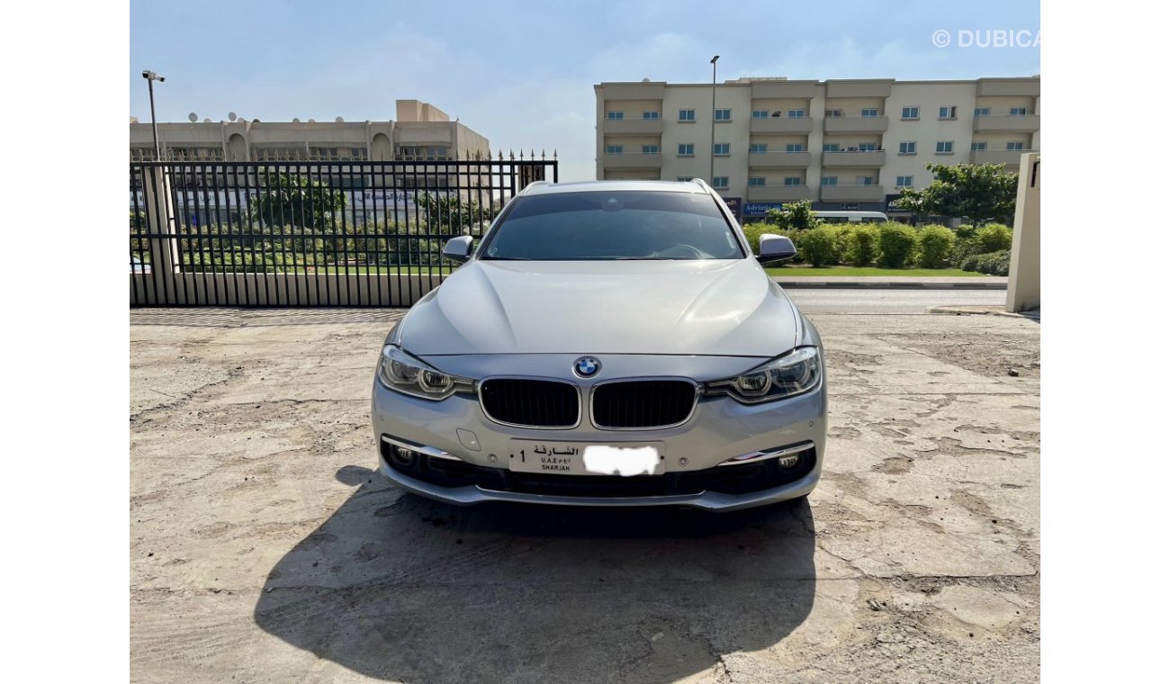 بي أم دبليو 330i