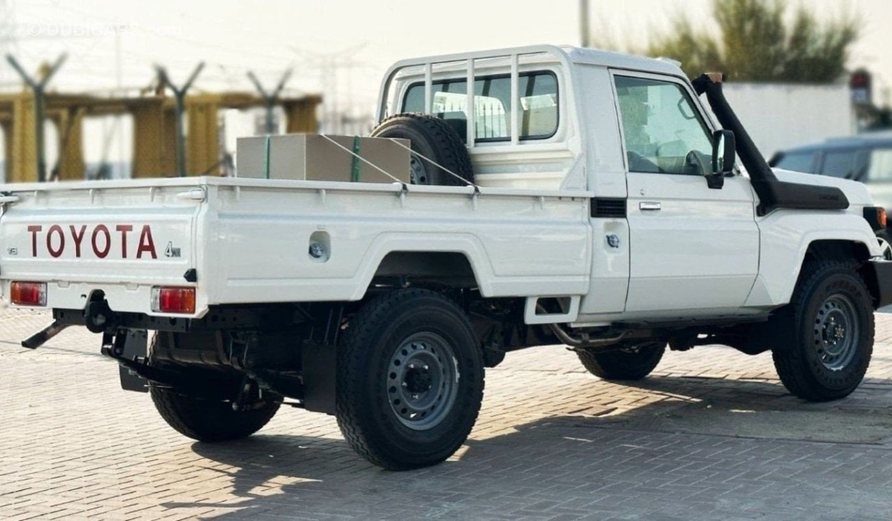 تويوتا لاند كروزر بيك آب Land cruiser lc79 single cabin 4.2L DIESEL MY2024 FOR EXPORT ONLY