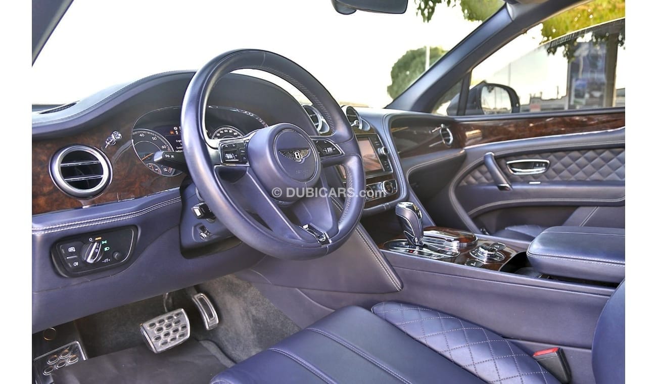 Bentley Bentayga Perfect inside out 2017