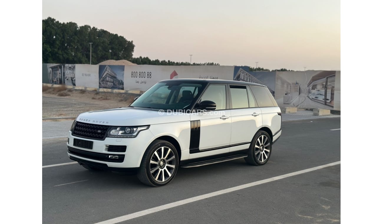 Land Rover Range Rover MODEL 2014 GCC CAR PERFECT CONDITION FULL OPTION PANORAMIC ROOF 2 keys