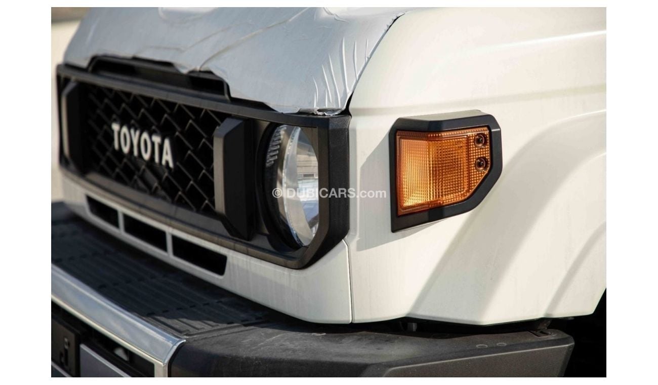 Toyota Land Cruiser Hard Top 2024 Toyota LC76 4.5 HT 5ST 5DR D MT - White inside Oak | Export Only