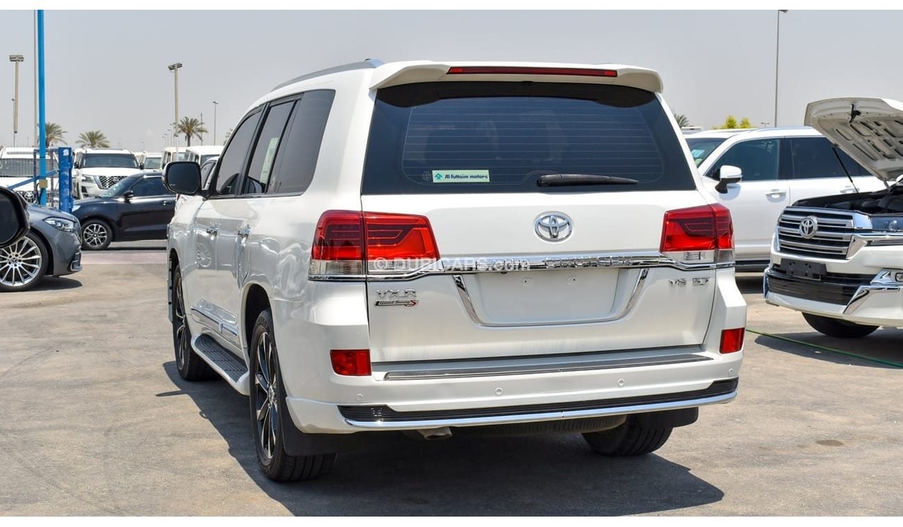 Toyota Land Cruiser VXR 5.7L V8