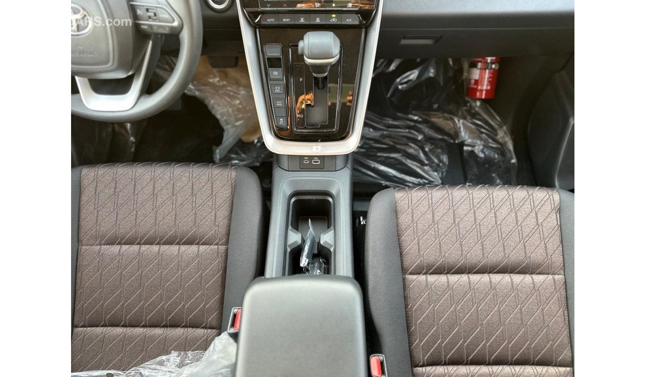 تويوتا إينوفا TOYOTA INNOVA MPV 2.0L PET A/T 24YM PUSH START / AUTO A/C / CRUISE / 8STR