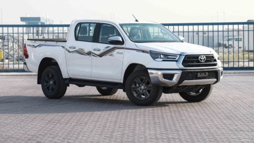 تويوتا هيلوكس تويوتا هيلوكس 2024 4x4 Double Cab 2.7 GLX - Super White من الداخل رمادي | للتصدير فقط