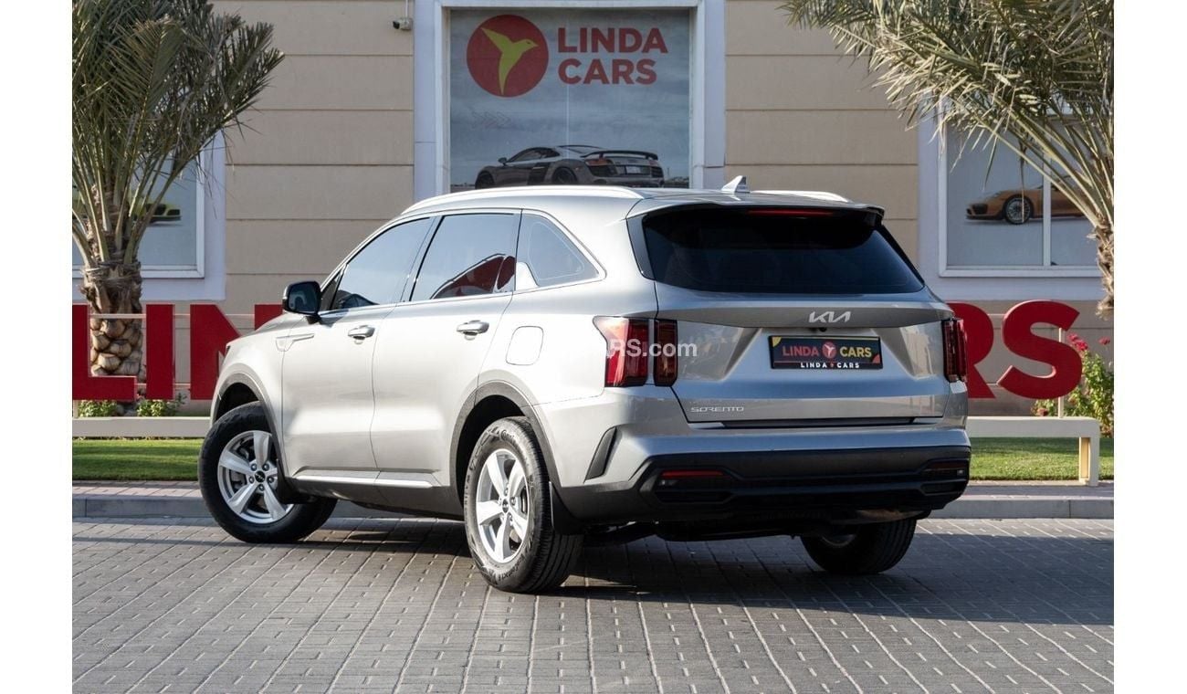 كيا سورينتو Base 2.4L FWD Kia Sorento 2023 GCC under Warranty with Flexible Down-Payment.