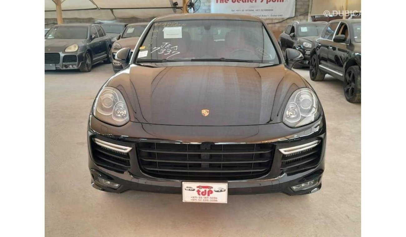 Porsche Cayenne GTS PORSCHE CAYENNE GTS 3.6L 2016 SPORTS CHRONO PACKAGE WITH AIR SUSPENSION, PADDLE SHIFT AND MORE......