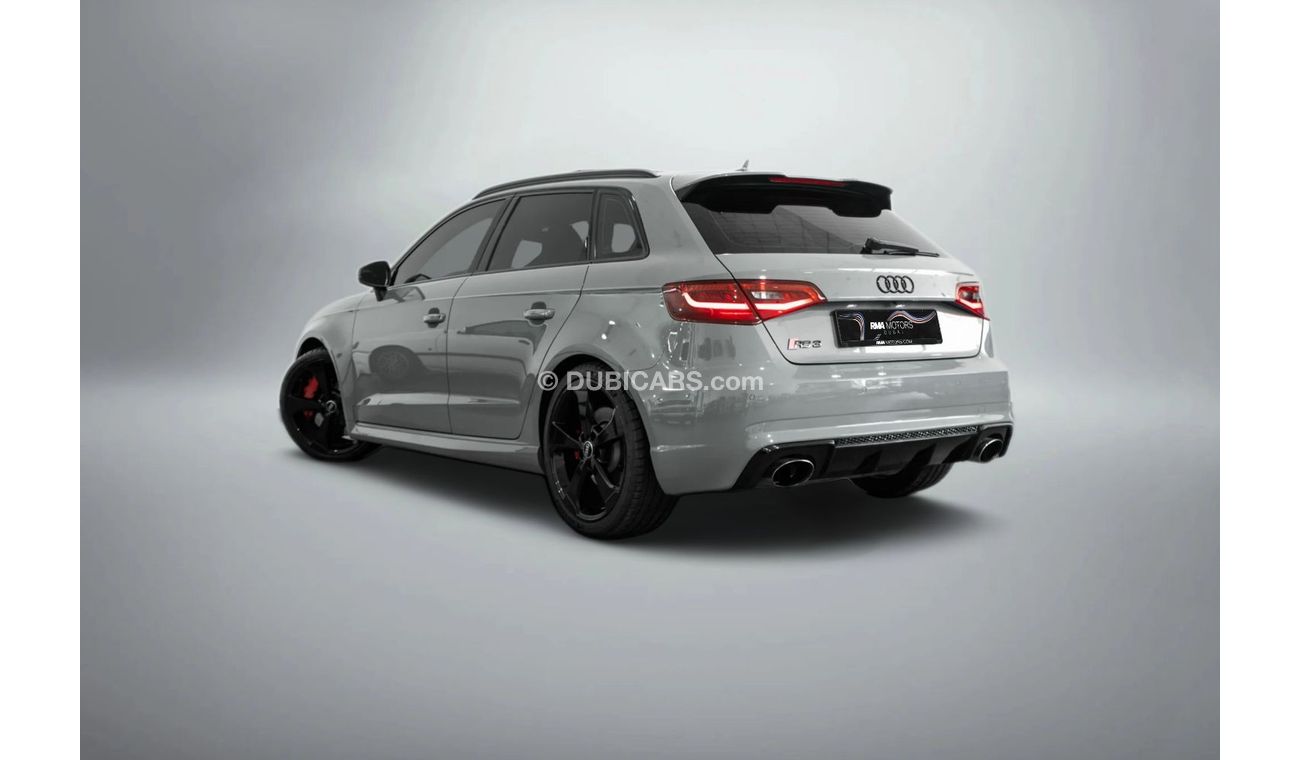 أودي RS3 TFSI quattro 2.5L (362 HP) Hatchback