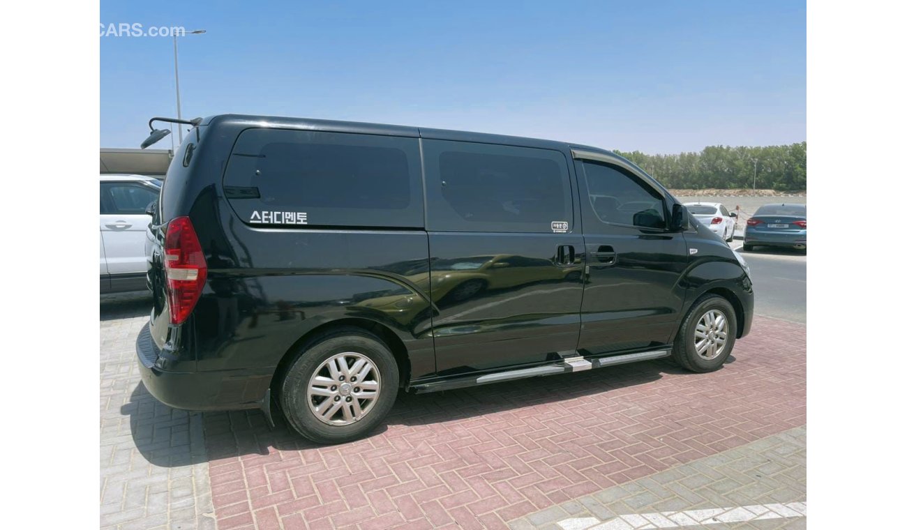 Hyundai H1 Starex