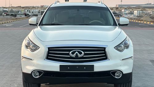 Infiniti QX70 MODEL 2014 GCC CAR PERFECT  CONDITION FULL OPTION