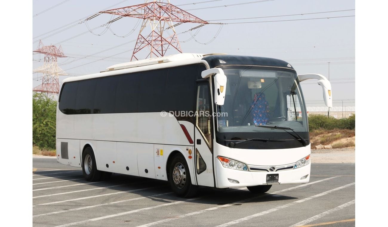 كينغ لونغ كينغو 2017 | 51 SEATER CAPACITY WITH GCC SPECS AND EXCELLENT CONDITION