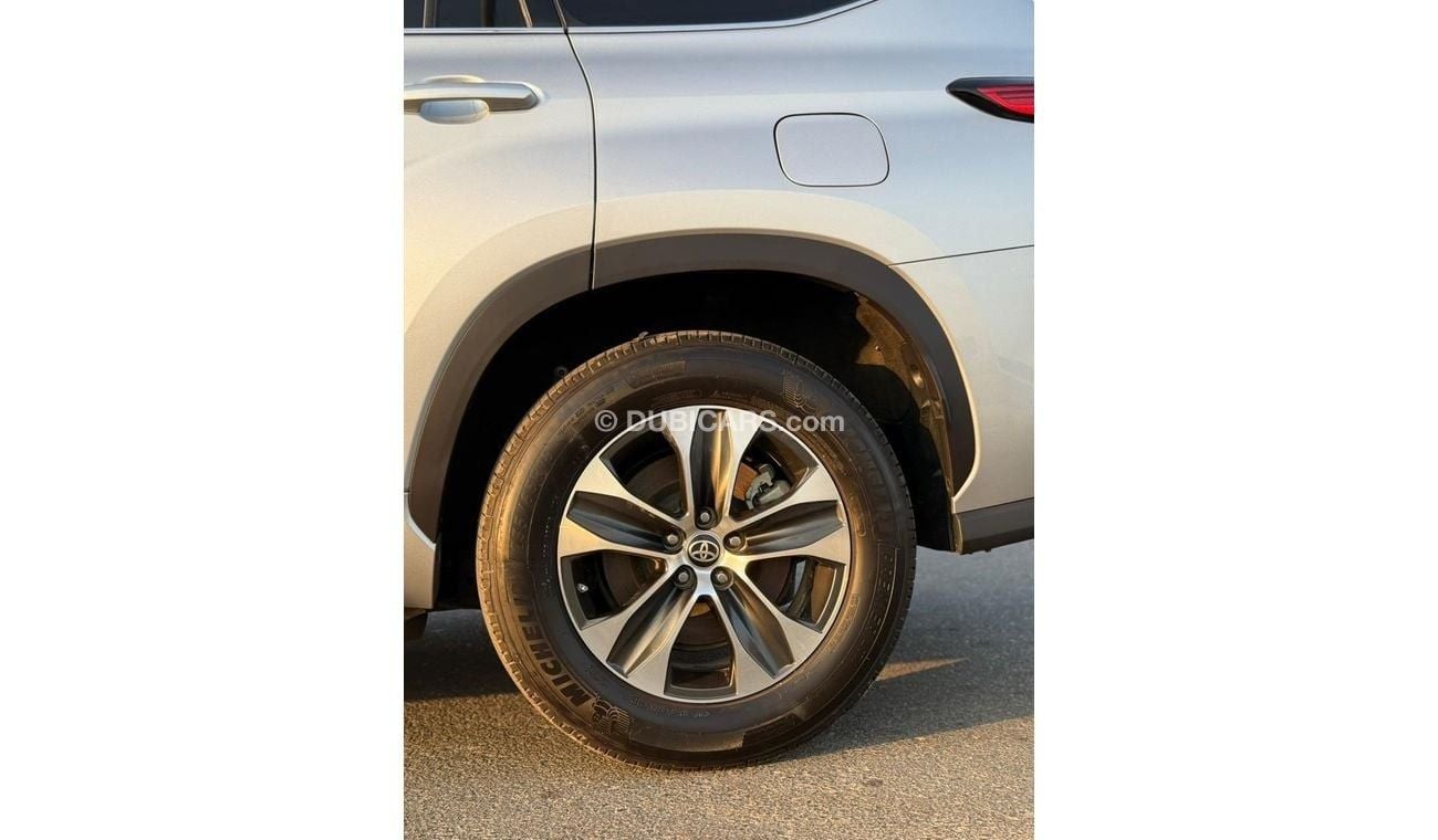 تويوتا هايلاندر Hybrid TOYOTA Highlander XLE