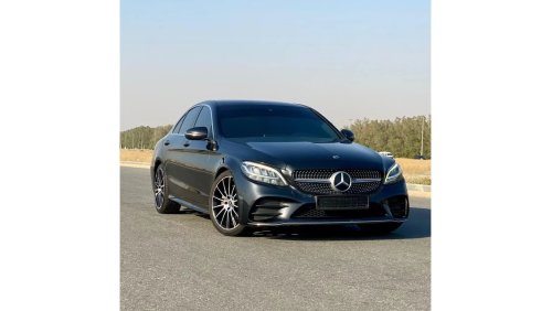 Mercedes-Benz C200 Premium Good condition car GCC