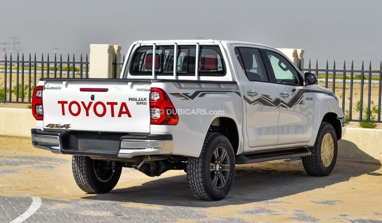 تويوتا هيلوكس 2.7 engine // automatic  full option 4x4 // push start // model 2024