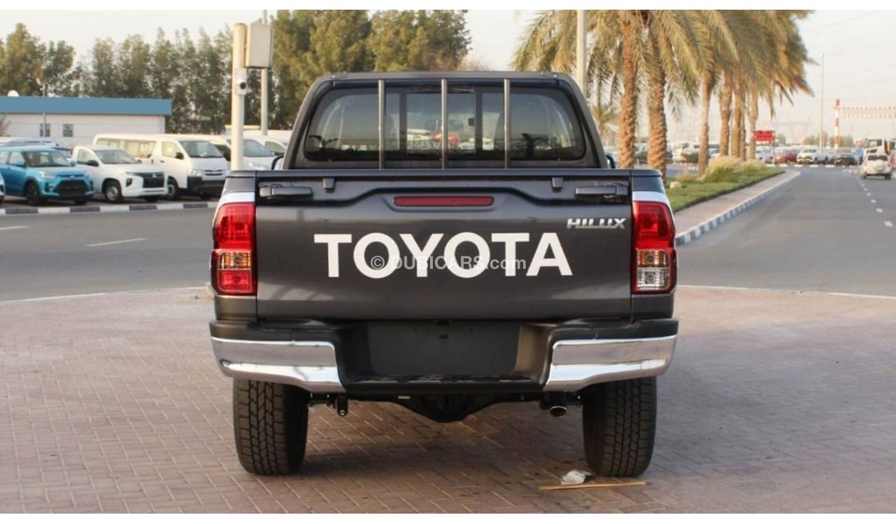 Toyota Hilux HILUX 2.4L AT DIESEL MED OPTION