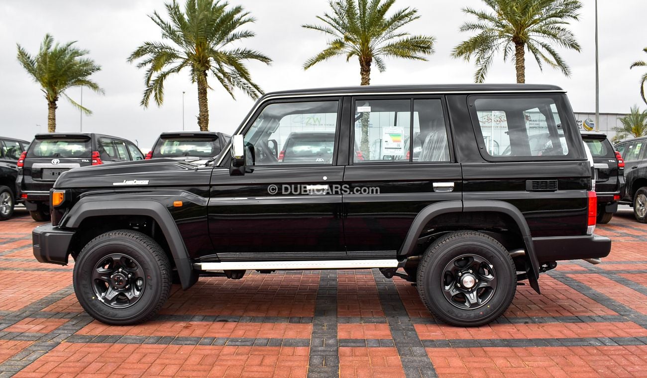 Toyota Land Cruiser Hard Top LX V6