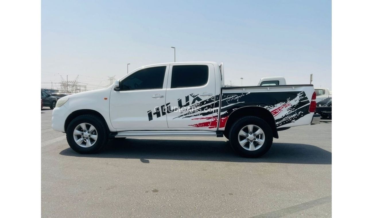 Toyota Hilux 2500CC DIESEL | GCC SPECS | LEFT-HAND-DRIVE | SIDE SKIRTS | KEY START | TINTED WINDOWS