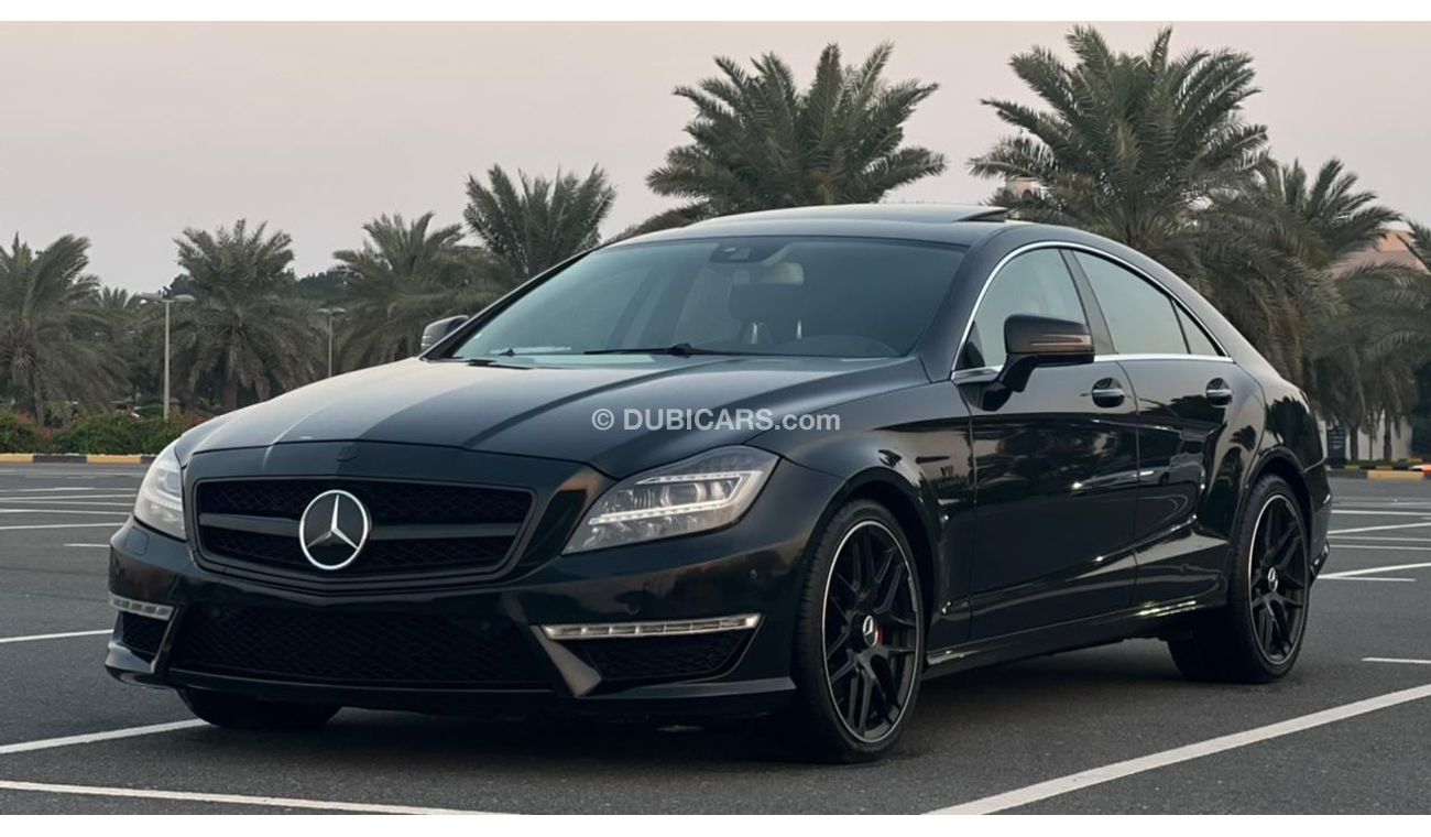 Mercedes-Benz CLS 63 AMG MERCEDES CLS 63 AMG GCC 2012 FULL CARBON FIBRE VERY GOOD CONDITION