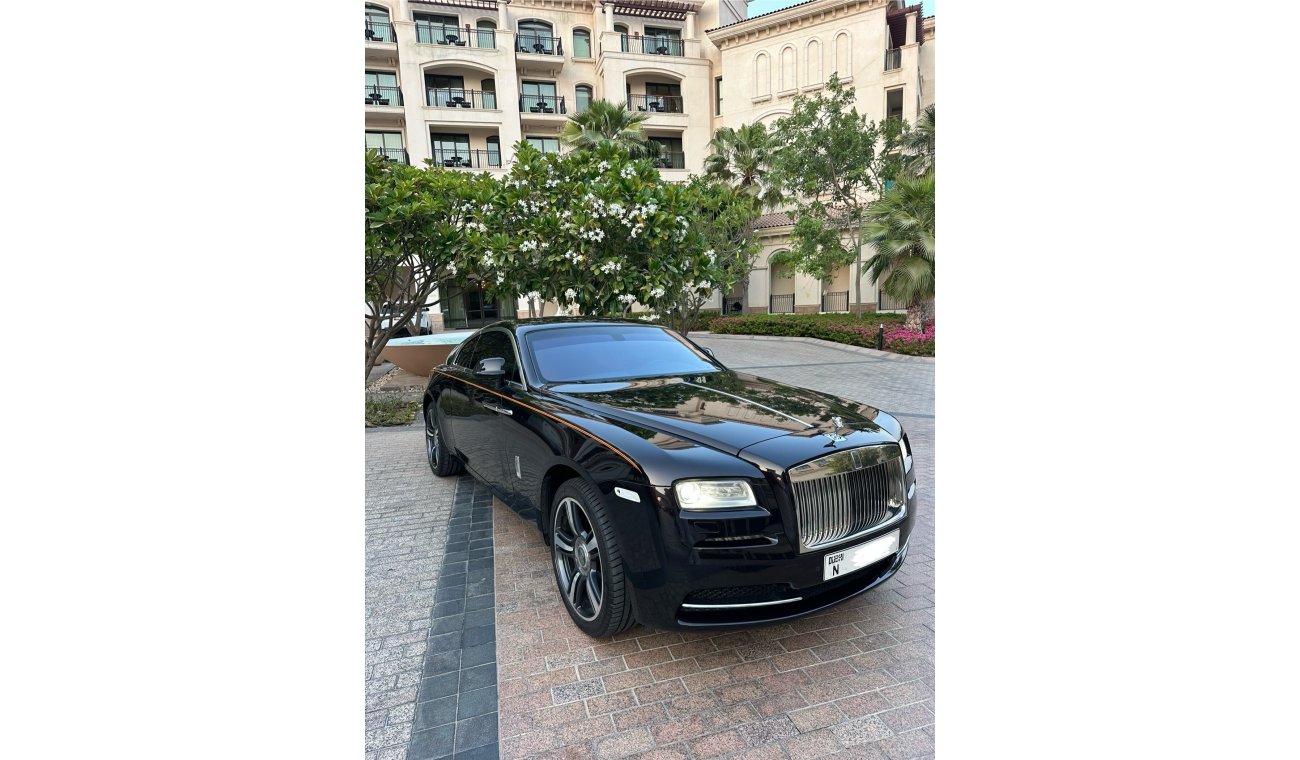 Rolls-Royce Wraith 6.6 V12 biturbo  633 HP