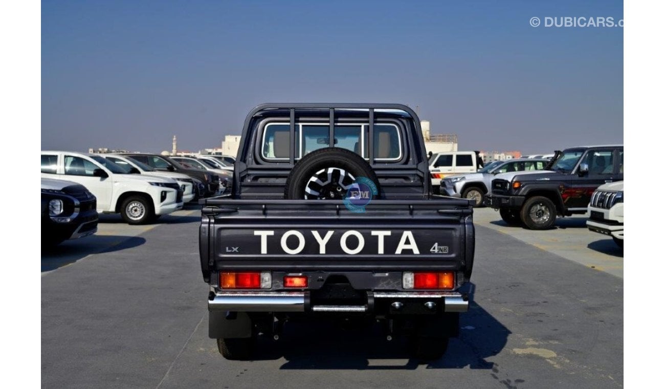 تويوتا لاند كروزر بيك آب 79 Double Cab 2.8L Diesel Automatic (Full Option)