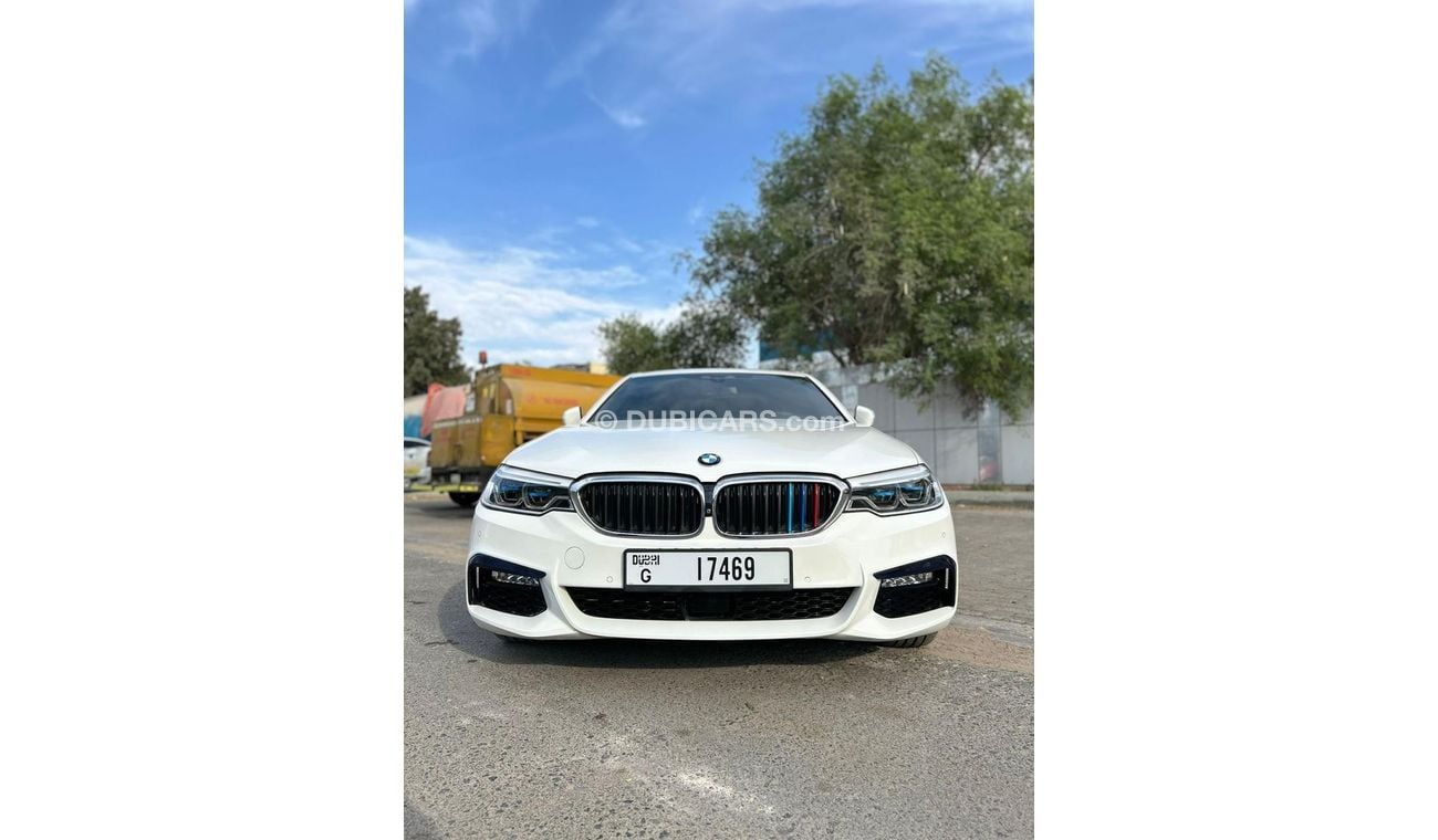 بي أم دبليو 530i Luxury M Sport Package 2.0L