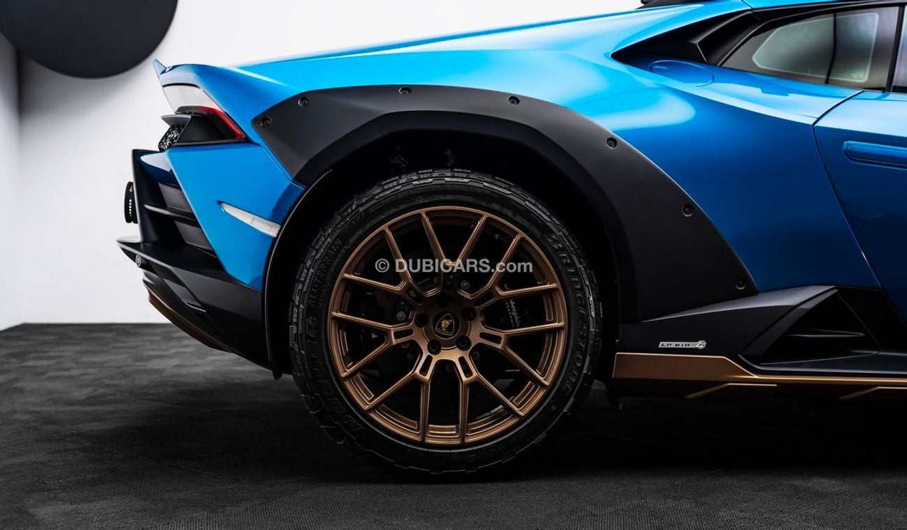 Lamborghini Huracan Sterrato 2024 - GCC - Under Warranty