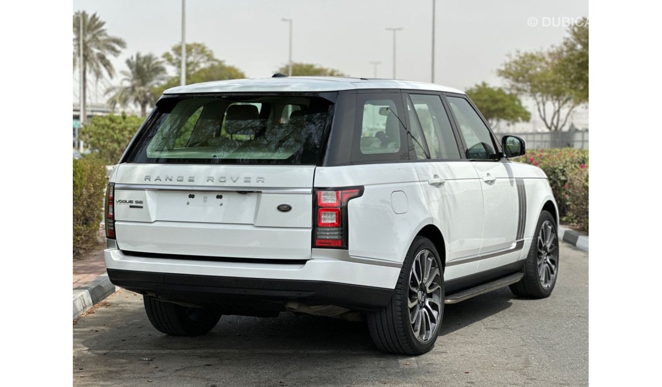 Land Rover Range Rover Vogue HSE Range Rover Vouge HSE Autobiography Kit Top Of The Range / GCC / V8 / 2016 / Perfect Condition.