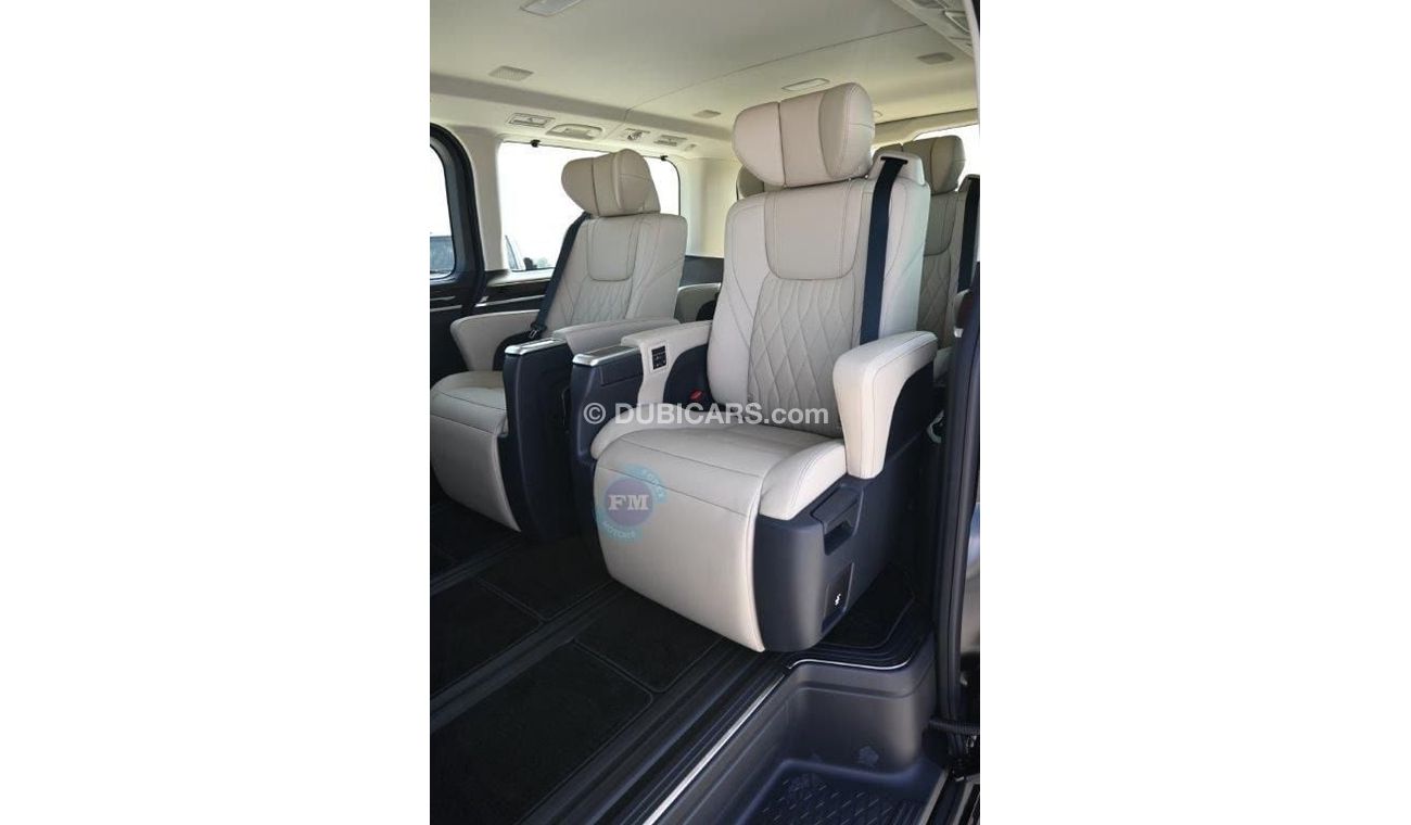 Toyota Granvia V Luxury 2.8L Diesel 6-Seater Automatic