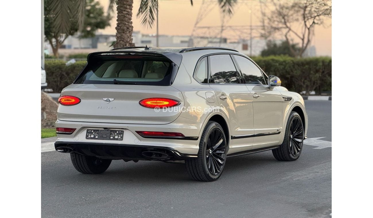 Bentley Bentayga GCC SPEC UNDER WARRANTY AND SERVICE CONTRACT