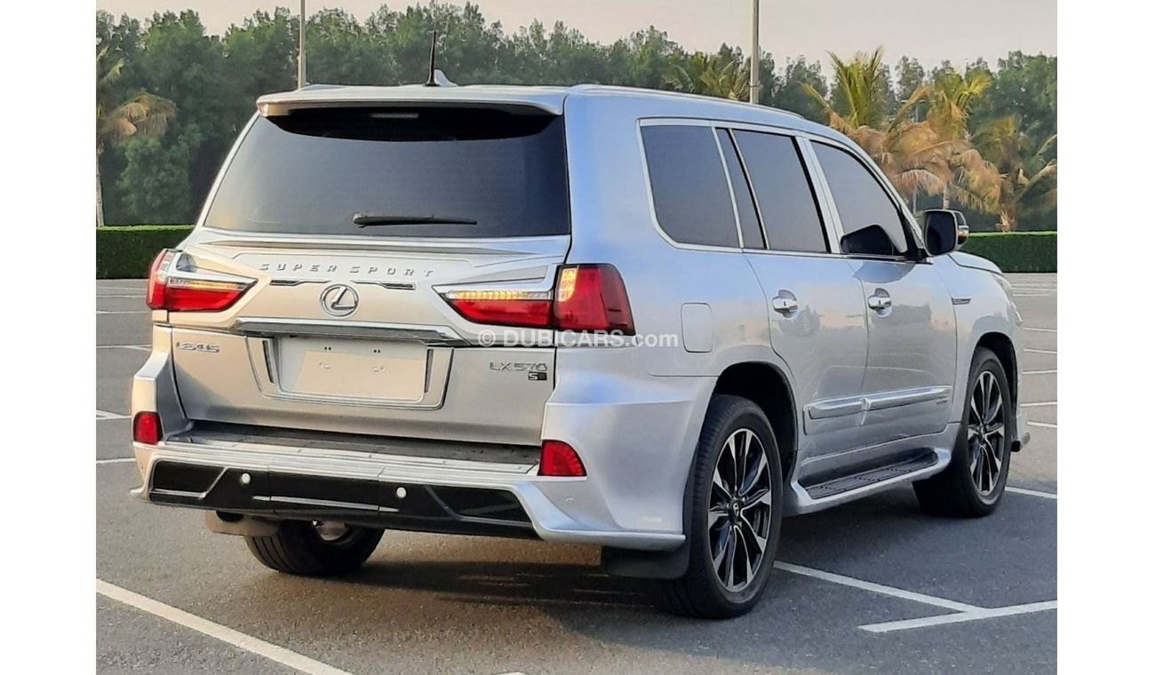 Lexus LX570 facelifted