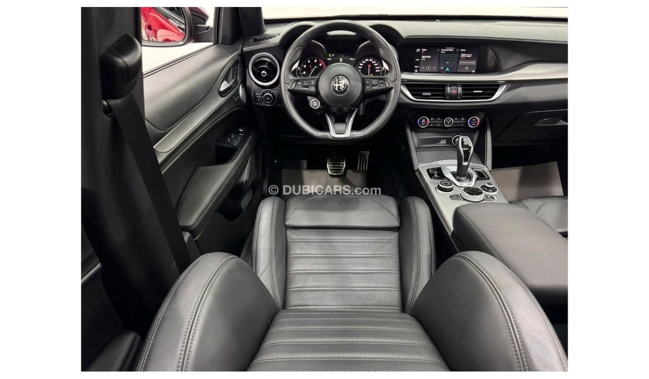 ألفا روميو ستيلفيو 2023 Alfa Romeo Stelvio Veloce Q4, April 2028 Alfa Romeo Warranty + Service Pack, Very Low Kms, GCC