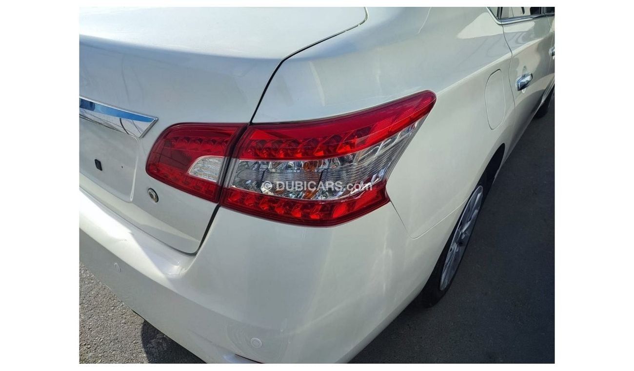 نيسان سنترا NISSAN SENTRA AWR 2020 GCC | Km 122190 | WHITE