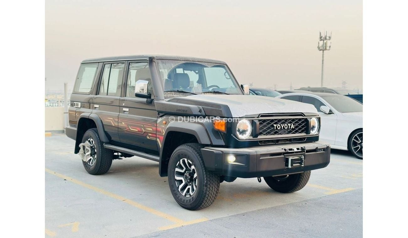 Toyota Land Cruiser Hard Top LC76 HARDTOP AT