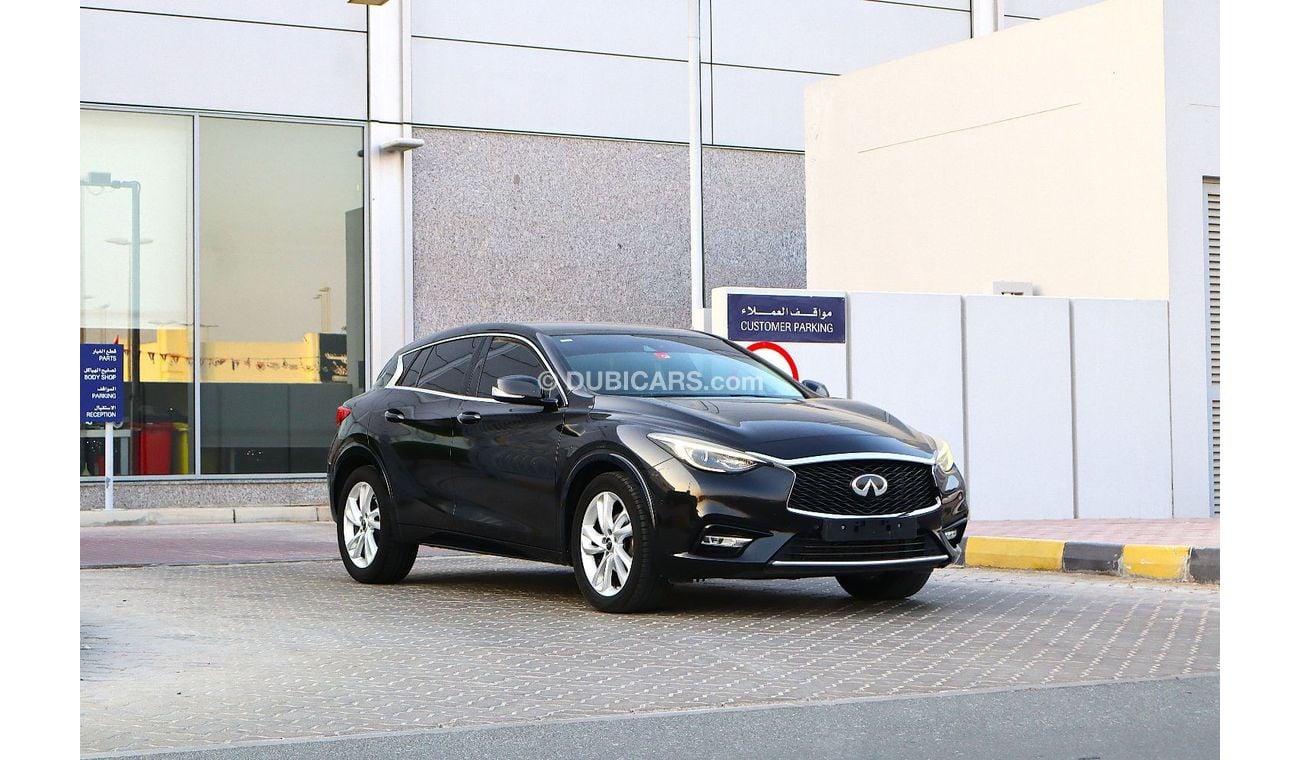 إنفينيتي Q 30 GCC