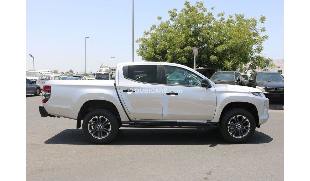 ميتسوبيشي L200 SPORTERO DIESEL - 2.4L -  DOUBLE CABIN - 4X4 - A/T - POWER LOCKS AND POWER WINDOWS - EXPORT ONLY