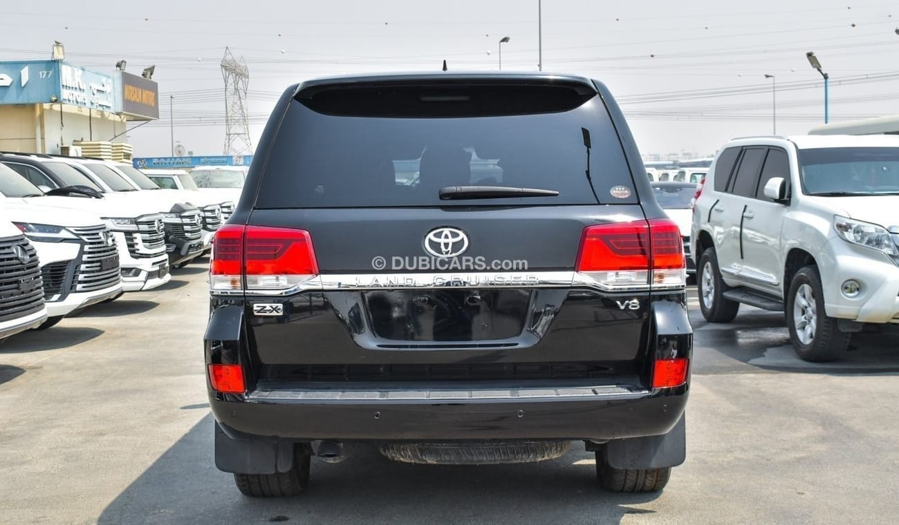 Toyota Land Cruiser V8