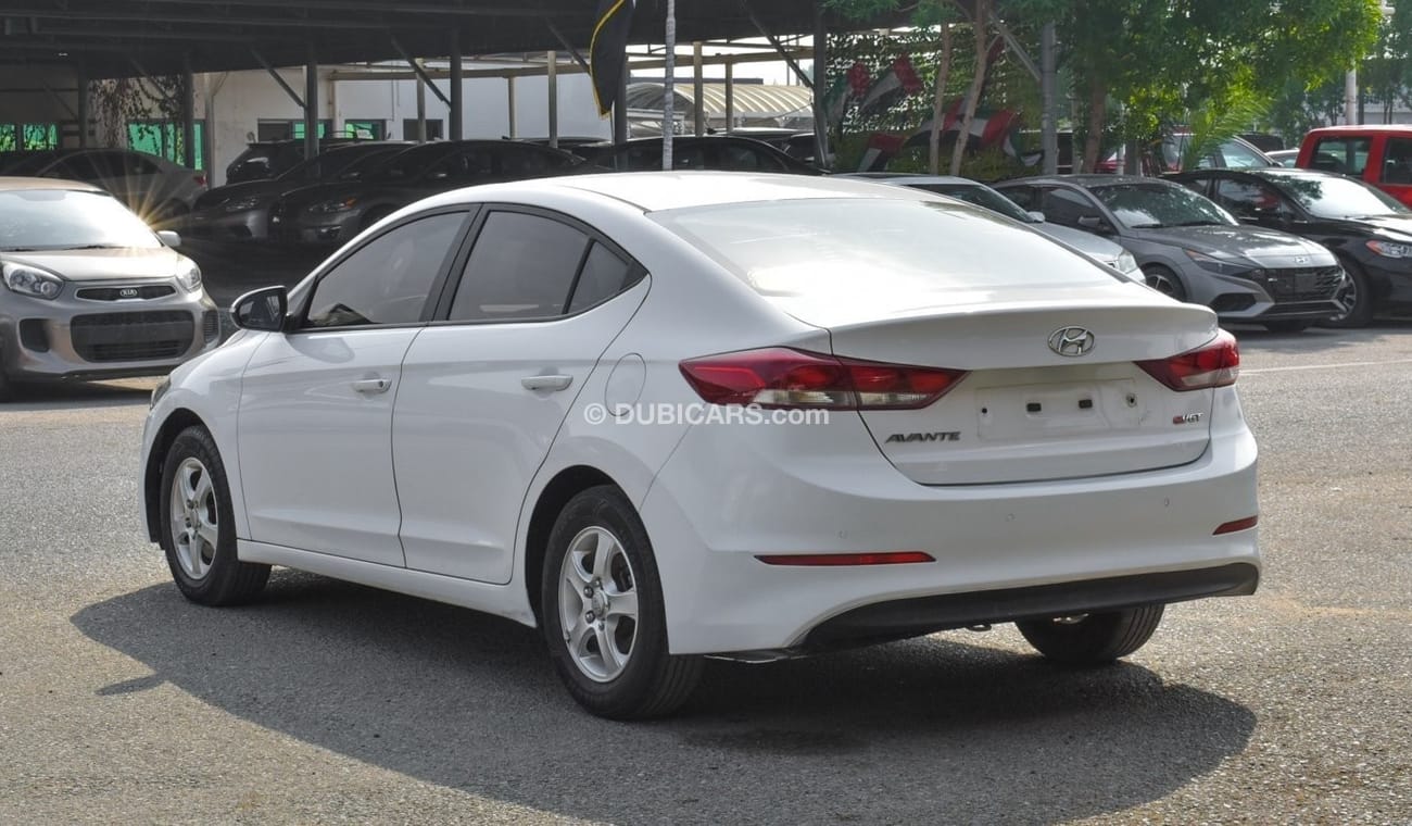 Used Hyundai Avante 2016 for sale in Dubai - 684969