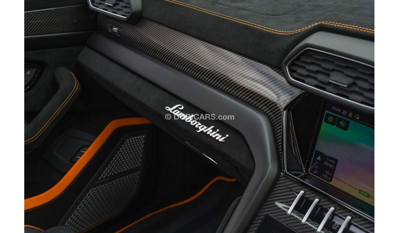 Lamborghini Urus 4.0 V8 BiTurbo Performante RIGHT HAND DRIVE