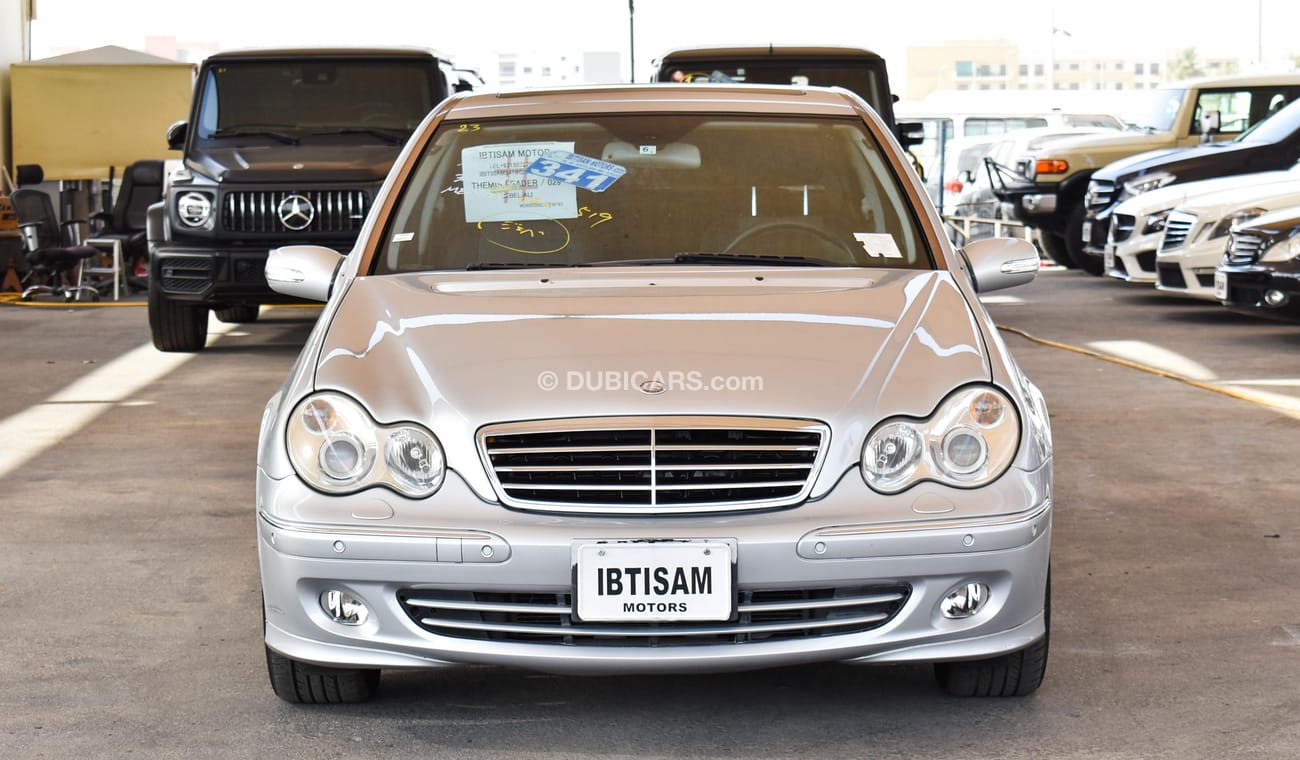 Mercedes-Benz C 230