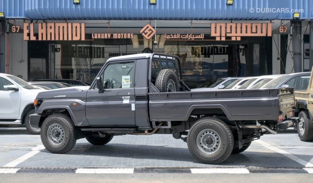 تويوتا لاند كروزر بيك آب TOYOTA LC PICK UP 79 SC PETROL 4.0L A/T, MY24