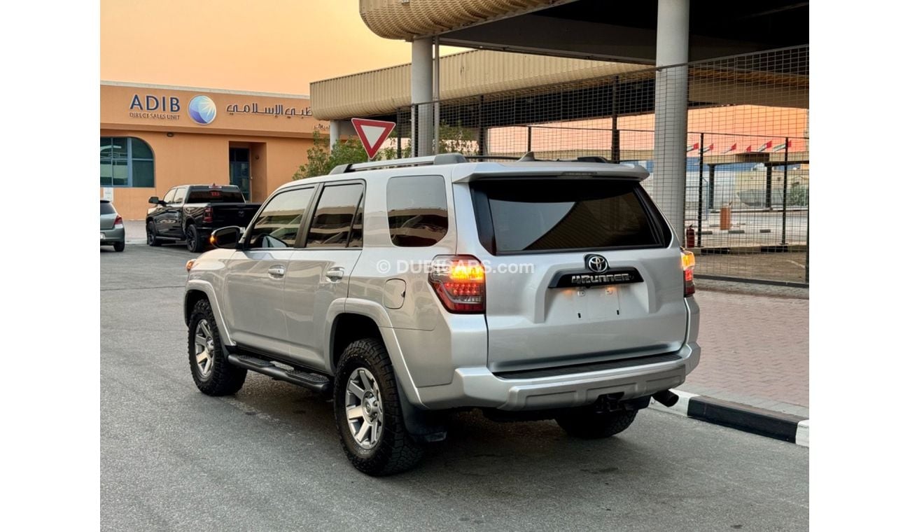 تويوتا Runner4 2016 TRD SUNROOF 4x4 FULL OPTION UAE PASS