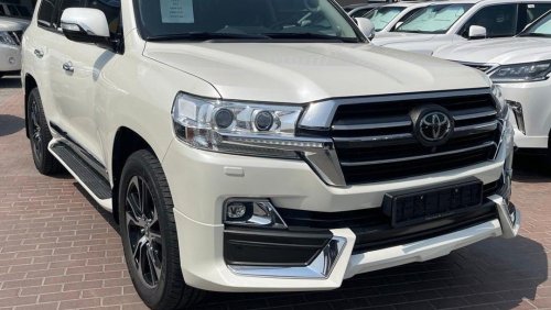 Toyota Land Cruiser TOYOTA LANDCRUISER VXR GRAND TOURING V8 5.7