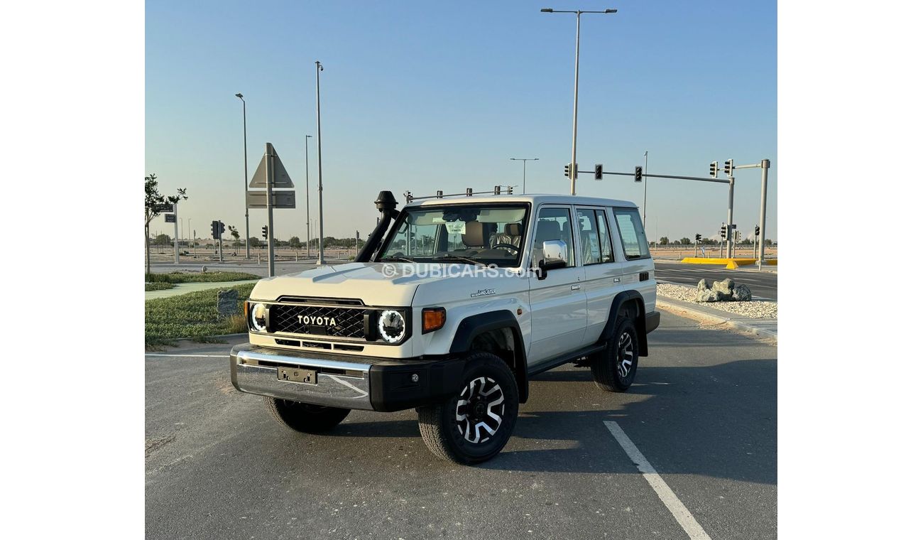 Toyota Land Cruiser Hard Top Land Cruiser 76 Hardtop 2024