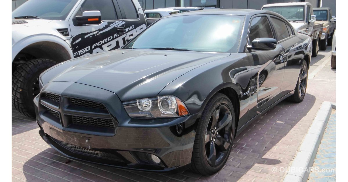  Dodge Charger R T HEMI for sale AED 59 000. Black 2014